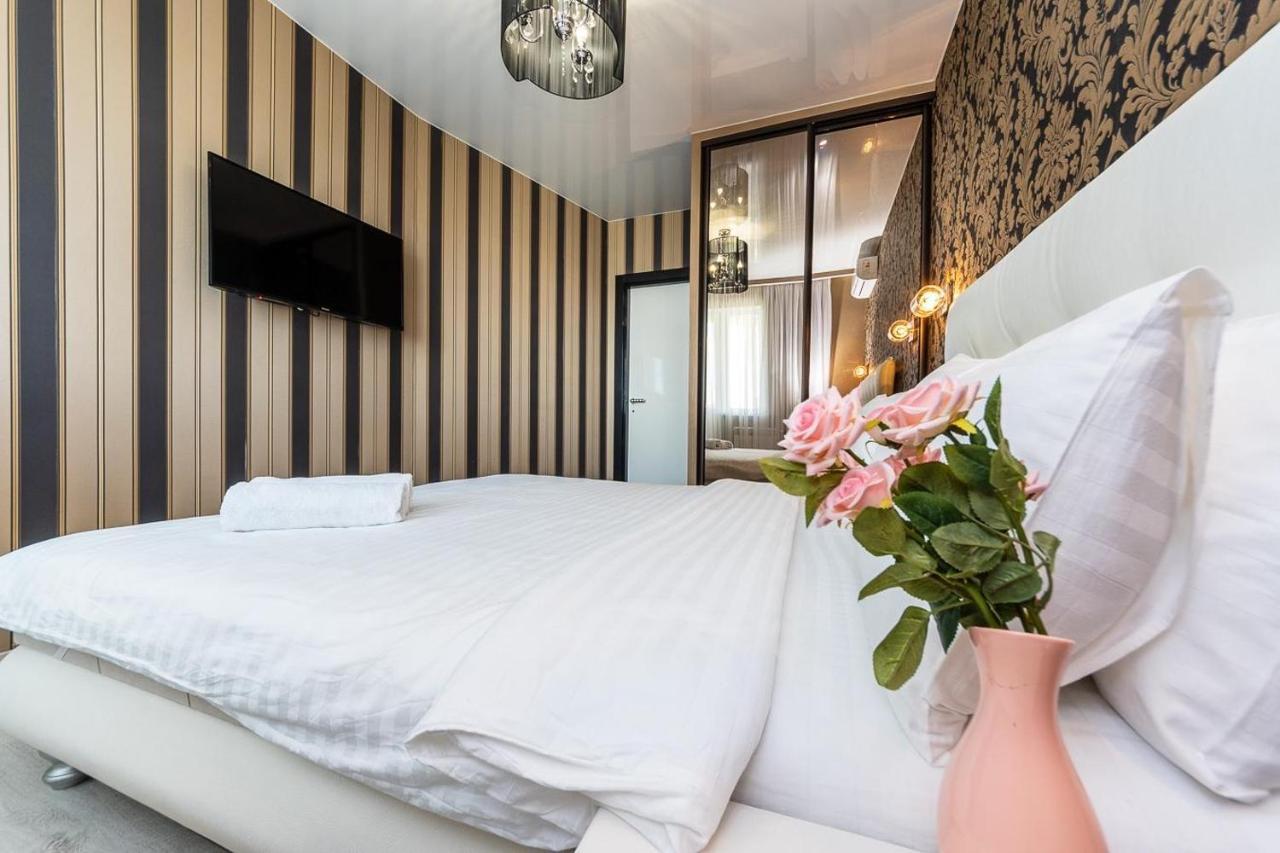 Fashionable Panoramic Apartments Dnieper. Obolon Kiev Exterior foto